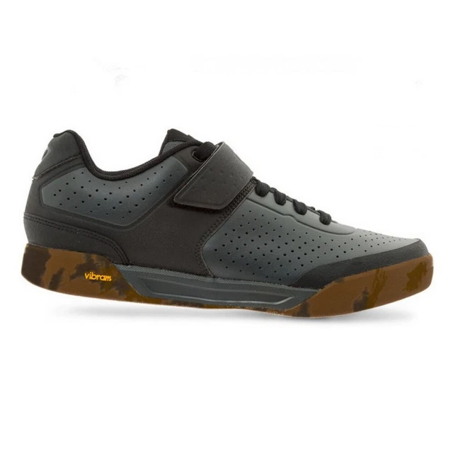 Shoes Chamber II Dark Shadow / Black size 48 Giro cycling shoes