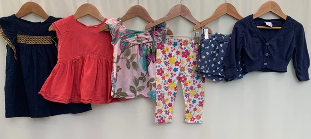Pacchetto di vestiti ragazze età 12-18 mesi Next TU Bambini spazio bambino