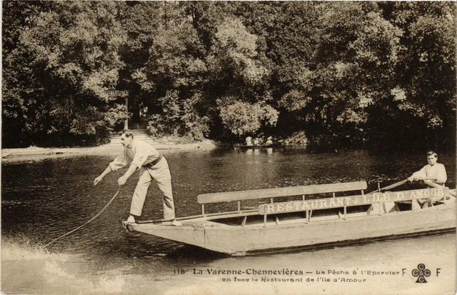 CPA AK VARENNE-CHENNEVIERES 115 La Peche a l'empervier (671823)