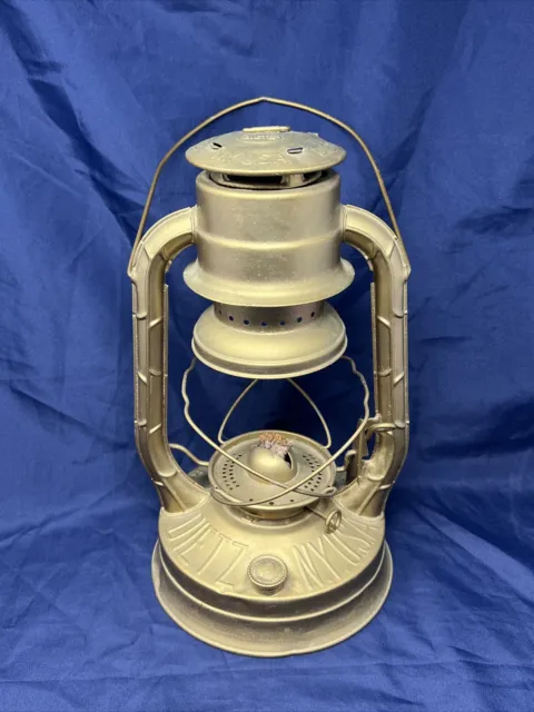 VINTAGE LANTERN No2 USA NEW YORK D-LITE DIETZ KEROSENE LAMP City Of Rochester NY