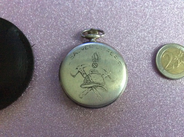 Insigne Pompier Drago Paris - Sauver Ou Périr - Occasion (cuir Usé)