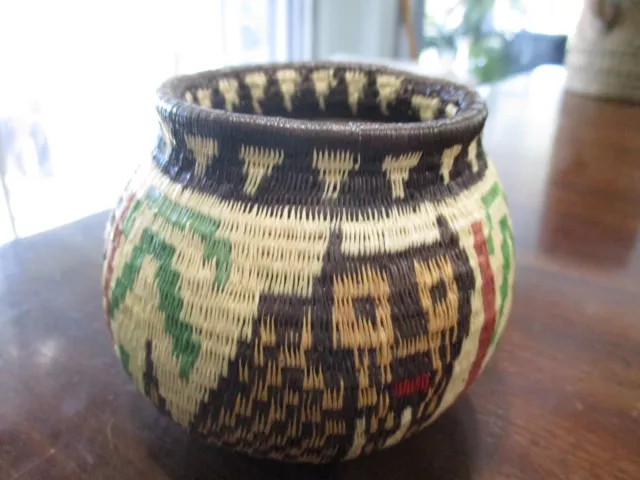 hand woven traditional art vase Indian Basket artist made 3 x 4 ''