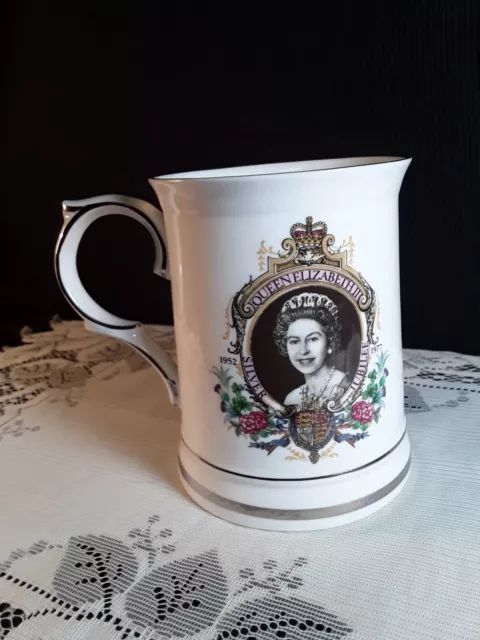 Hammersley*Fine Bone China*Queen Elizabeth Ii *Silver Jubilee*Tankard/Mug