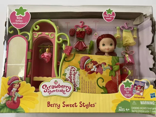 Strawberry Shortcake BERRY SWEET Styles Doll Playset Armoire Clothes 09 Open Box