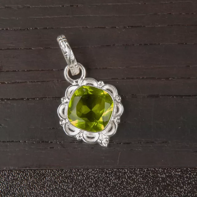 Natural Peridot Gemstone Pendant GREEN 925 Sterling Silver Indian Jewelry