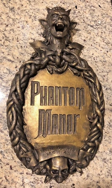 Plaque Métal Vintage Phantom Manor - Jouets Éducatifs en Promo