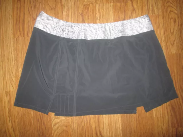 Womens BROOKS  tennis running skort skirt w/ built n spandex shorts sz XL