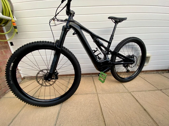 specialized levo mountain bike