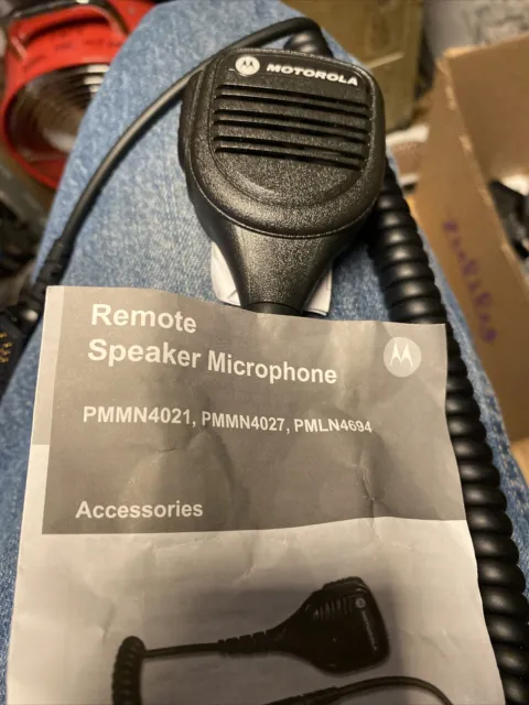 MOTOROLA Mic PMMN4021 Speaker Mic for HT750 HT1250 PR860 radio New condition
