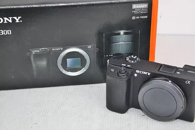 [MINT] Sony Alpha A6300 24.2MP Digital Camera Black Body ILCE-6300 Charger