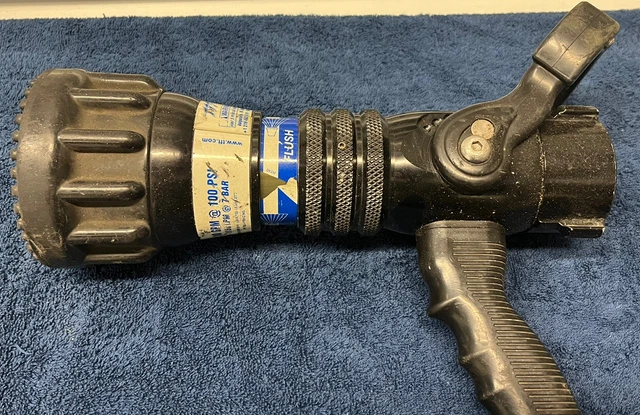 TASK FORCE TIPS - TFT Intake  Automatic Nozzle 95-300 GPM Black