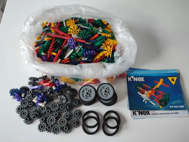 K'nex bundle, lightly used, miscellaneous pieces, Just over  1 Kg In weight