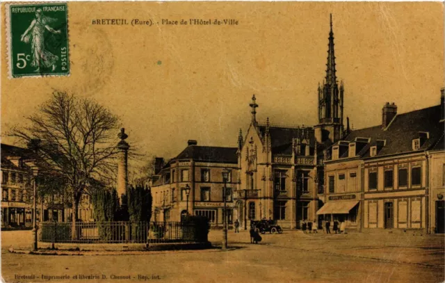 CPA BRETEUIL - Place de l'Hotel-de-Ville (297154)