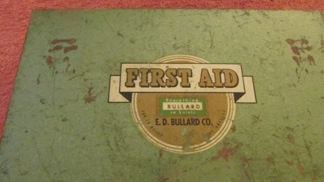 Vintage SP Southern Pacific Lines Railroad First Aid Kit with Contents  Metal 2