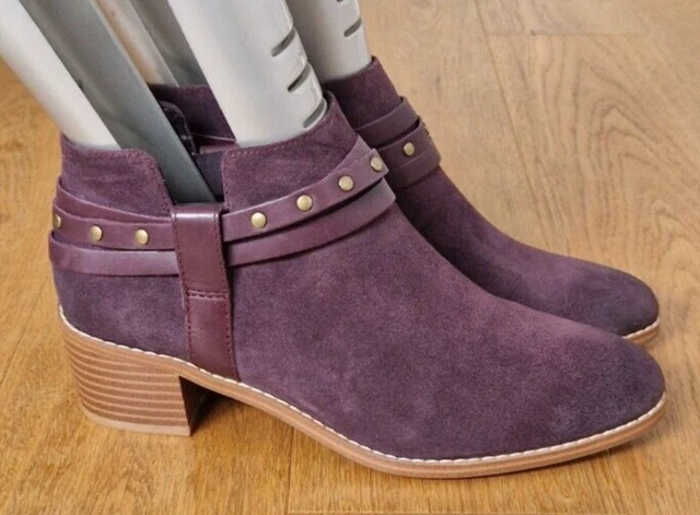 Clarks breccan shine boots deals