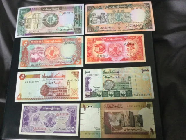 8 different Sudan Pounds and Piastres banknotes. Most are UNC