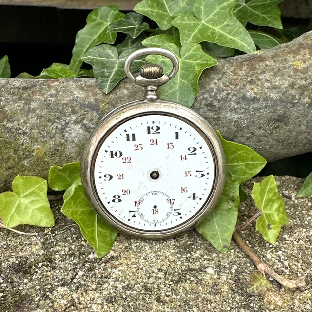 Montre Gousset En Argent Massif à Clé - Suisse à Restaurer - 46,5 Mm Avec 8 Rubis