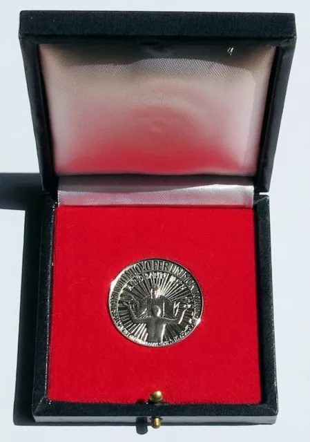 1975 medaglia Per Un Mondo Nuovo  argento silver Anno Santo