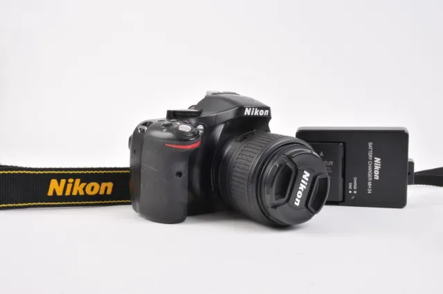 Nikon D5200 + 18-55 1: 3.5-4.5G II VR (30854 Clicks)FOTO JESCHNER An & Verkauf