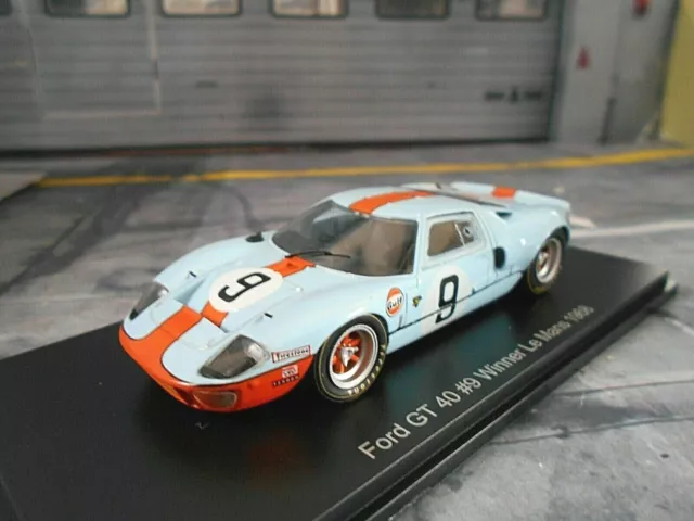 FORD GT40 24h Le Mans Winner 1968 #9 Rodriguez Gu lf DC Hachette SP Spark 1:43