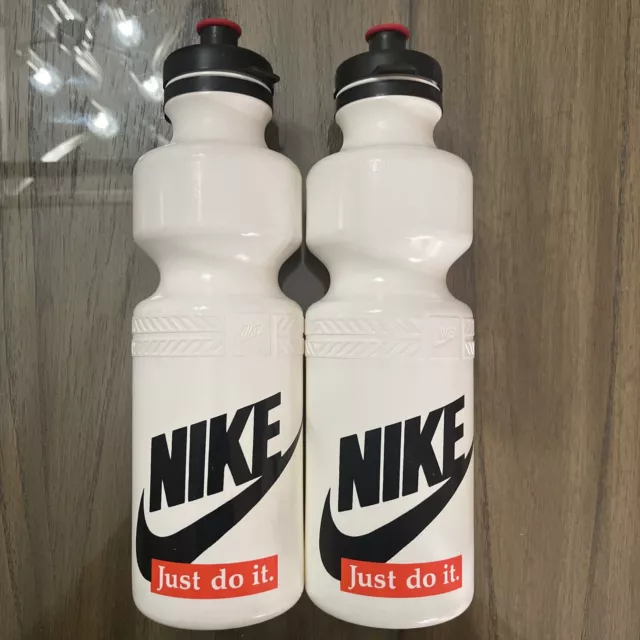 (2) Nike Retro Water Bottle 24 Fl Oz Style # 560479 *2/pack* - New Old Stock -