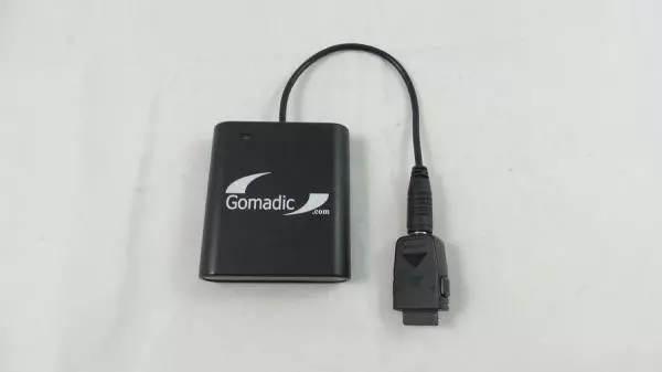 Gomadic Portable Emergency AA Battery Pack / Charger for Most HP iPAQ Pocket PC