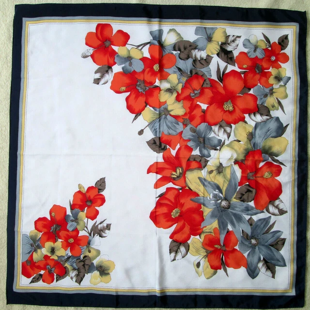 Foulard Vintage LE SAC 100% Soie - Dimensions 87x89 Cm - Bleu - Occasion, Fait En Italie