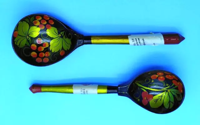 Set of 2 Traditional Russian/Ukraine Wooden Spoons Hand Painted 7 1/2" Beautiful