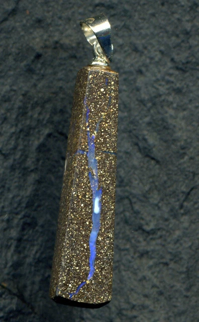 N°276- Pendentif Pendentif d'Opale Boulder d'Australie (Queensland ) de 12,55 ct