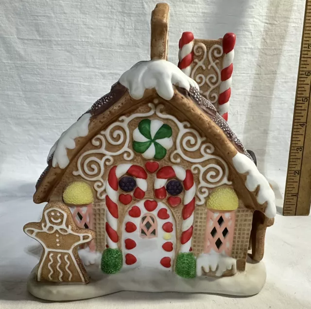 Partylite GINGERBREAD TEALIGHT HOUSE P7304 Candle Holder Christmas Candy Canes