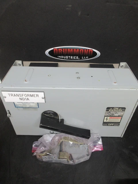 Siemens Fusible Panel Vacu-Break Switch V7F3604 200 Amp 600 Vac 3-Pole 3-Phase