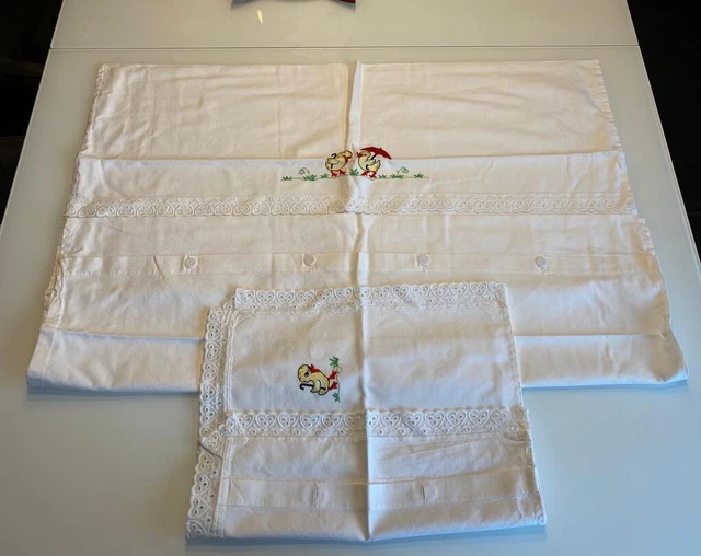 Vintage / Juego de salida en blanco y bordado
