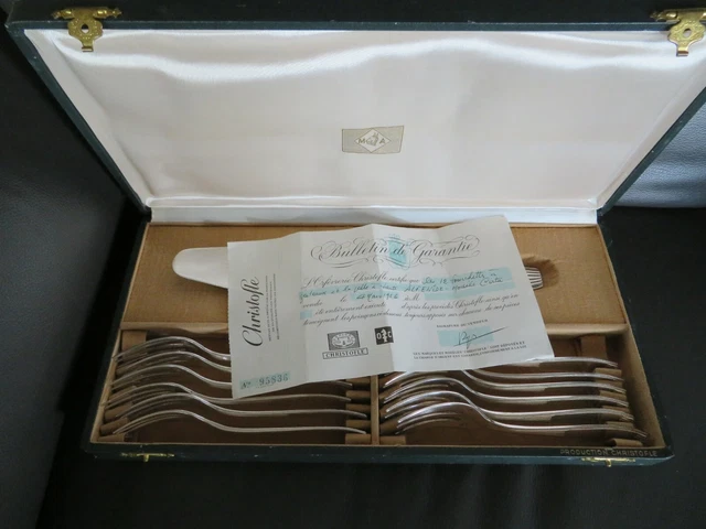 Lot Pelle à Gâteau Et 12 Fourchettes En Métal Argenté – Occasion