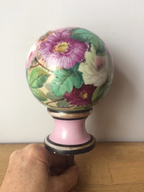 Bague De Doigt (B.O Ancienne) à Pas De Vis, Fleur En Relief Avec Perle Déco - Tons Mauve Et Rose, Modèle 314 - Occasion