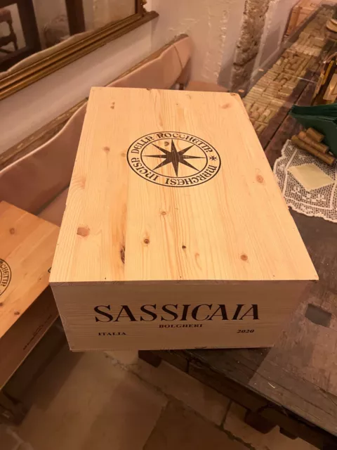 sassicaia cassa di legno vuota  da 12 bottiglie  varie annate