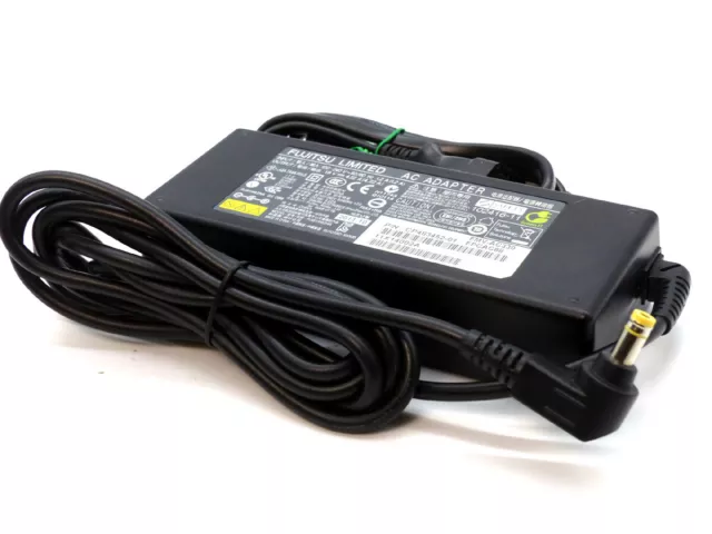 AC Adapter Netzteil Fujitsu  DC19V 4,22A C183452-01 Model  PJW1942NA  5,5 x 2,5