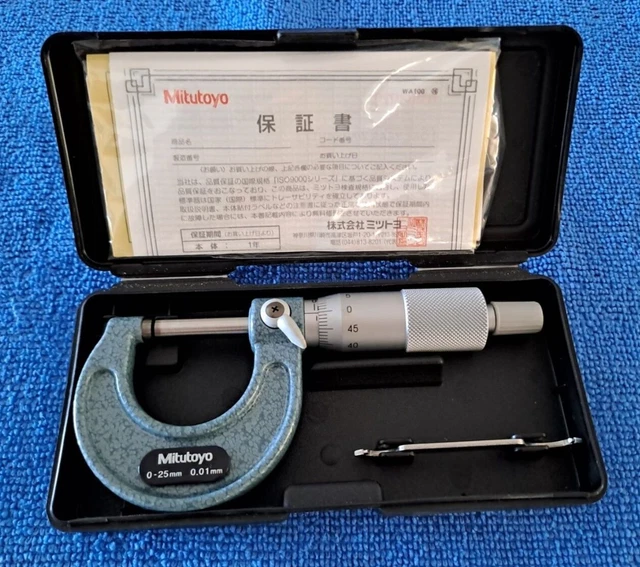 MITUTOYO OUTSIDE MICROMETER 0 25mm. Made in Japan. Original box and