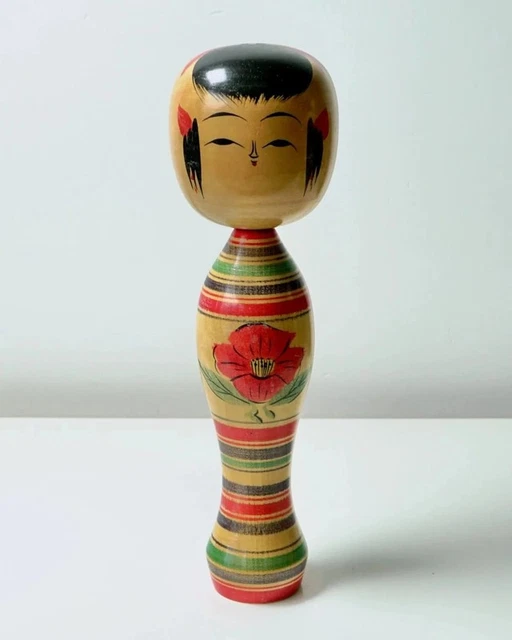 Kokeshi japonaise ancienne style Naruko – signée Kojima