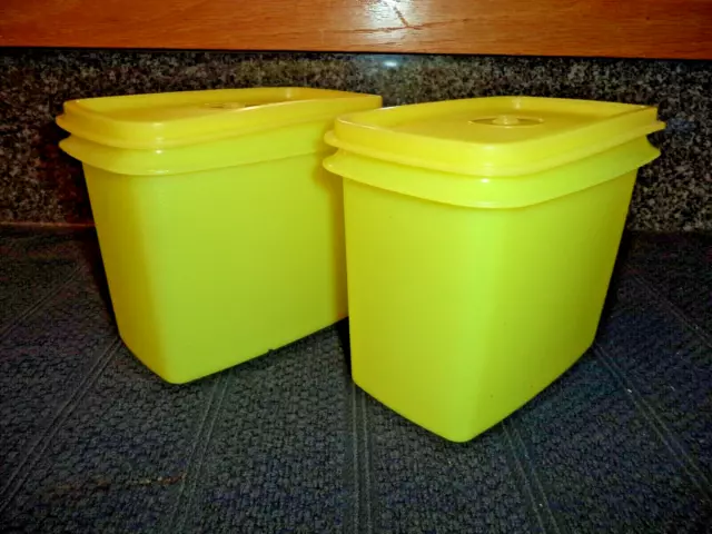 Pair of Vintage Tupperware Yellow 1 Quart Containers # 1243 Size 5.5" x 4.5"