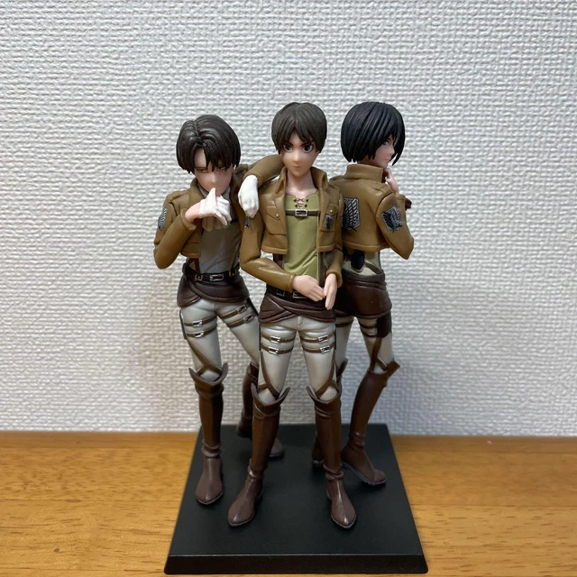 Figurines SNK Eren Et Mikasa 22cm PVC - Édition Collection SDCC 2024 Neuve