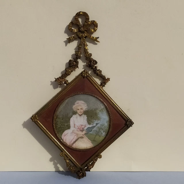 Ancien Cadre Photo Suspendu En Bronze - Décor De Nœud Doré - Vintage