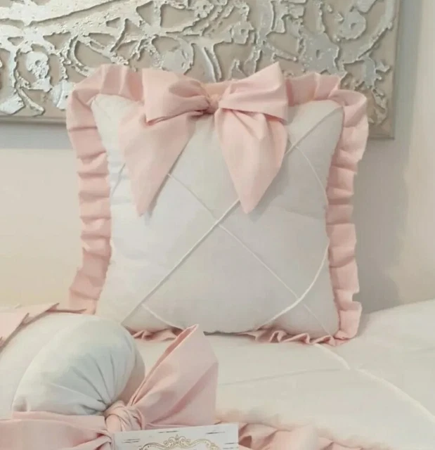 Hermosa Almohada Hecha A Mano / Cojín Cuadrado Volantes Y Decoración De Guardería