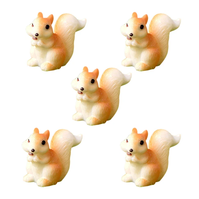 1 Set Miniature Figurine Wear-resistant Wide Application Adorable Squirrel Shape