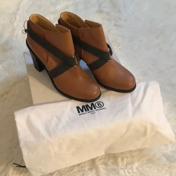 Maison Martin Margiela MM6 NIB brown & black strap ankle booties - Size US 10