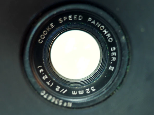 クックスピードパンクロ　40mm f2 クックスピードパンクロ 40mm f2 シネレンズの銘玉が復活！！Light