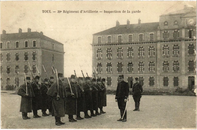 CPA Militaire Toul - 39e Régiment d'Artillerie - Inspection (90414)
