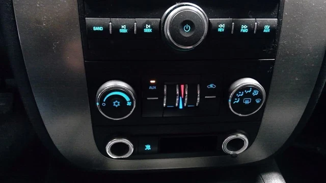 Heater A/C Temperature Control Dash Mounted Opt CJ3 Fits 07-09 SUBURBAN 1500 152