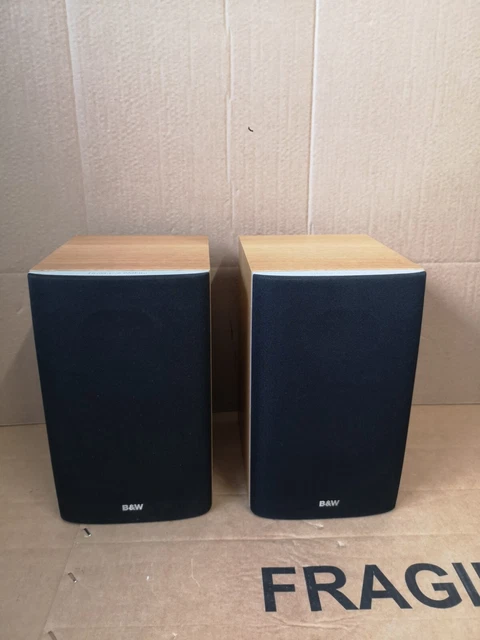 B&W Bowers & Wilkins Hi-Fi Speakers DM600 S3