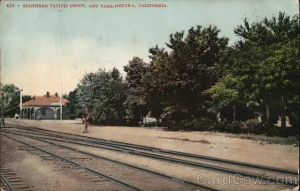 1910 Merced,CA Southern Pacific Depot and Park Mitchell California Postcard