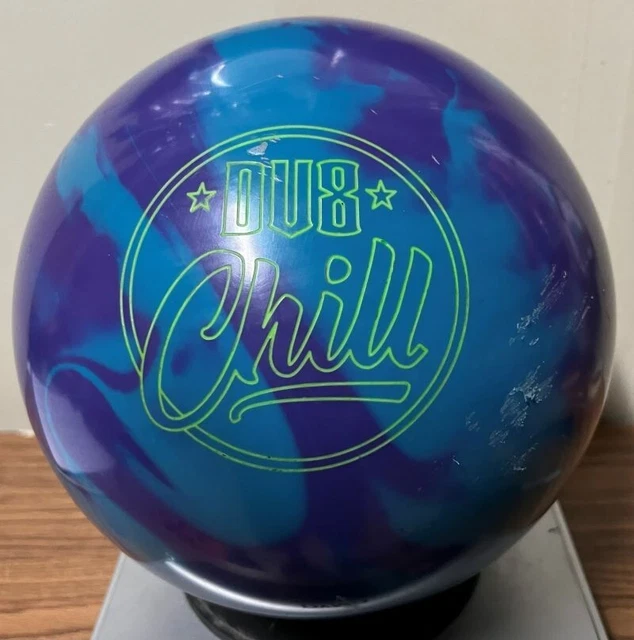 USED DV8 CHILL Solid Reactive Bowling Ball, Purple/Light Blue. 15 LB (K